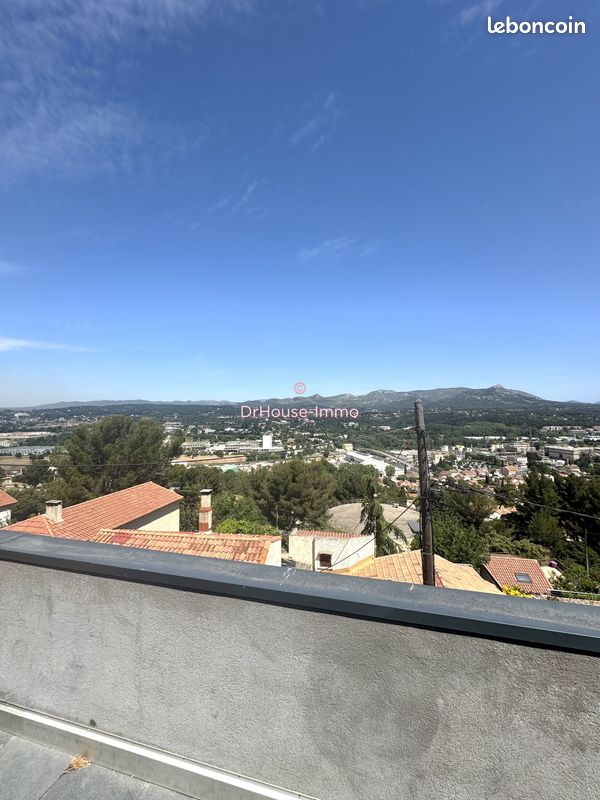 Maison 5 pièces 220 m² · à Marseille 11ème Arrondissement · 220 m² · 520 000 €