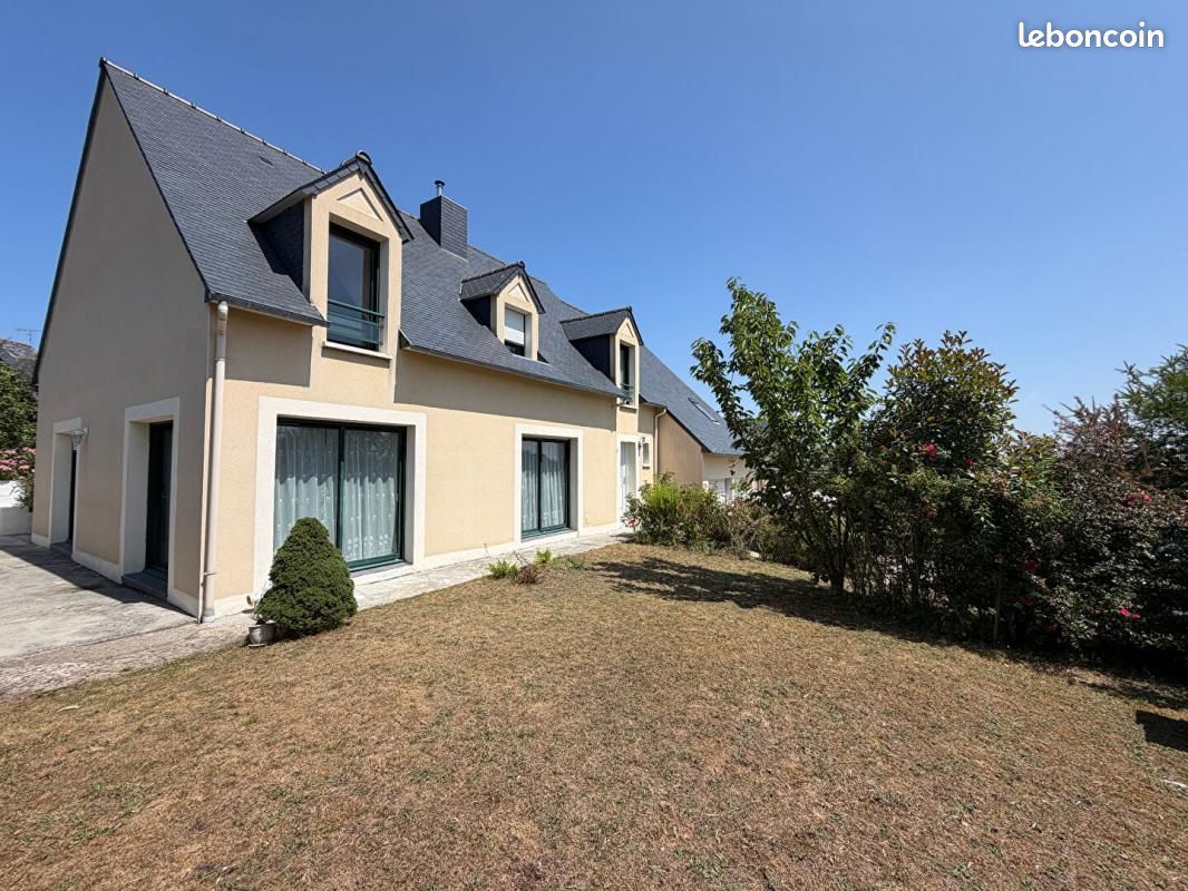 Maison 6 pièces 173 m² · à Hénanbihen · 173 m² · 356 320 €