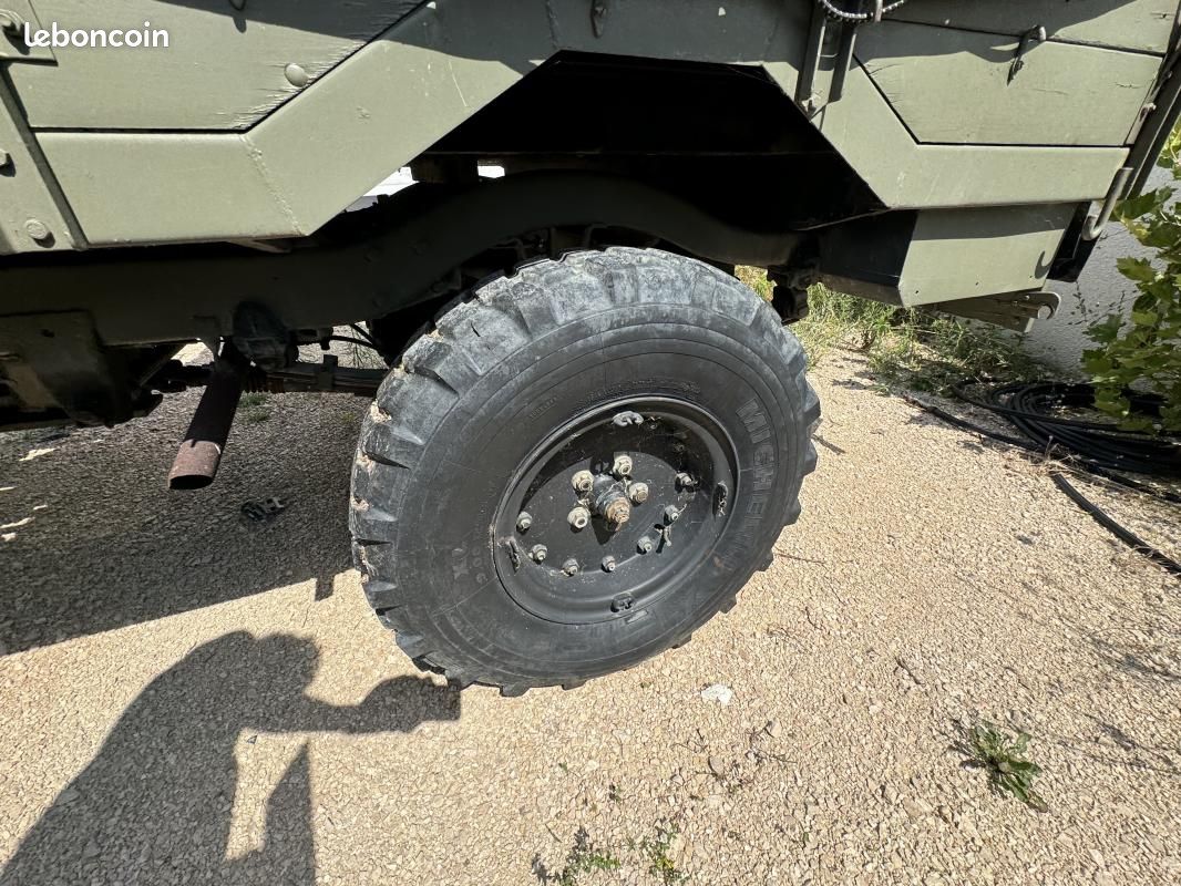 Renault Goélette 4X4 CAMION MILITAIRE BACHÉ (image 5)