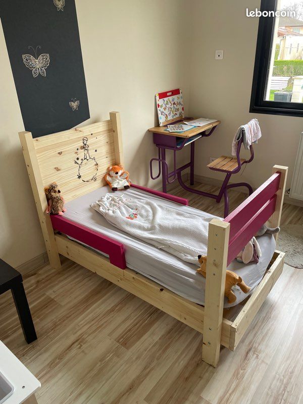 Lit en bois pour enfant (image 2)