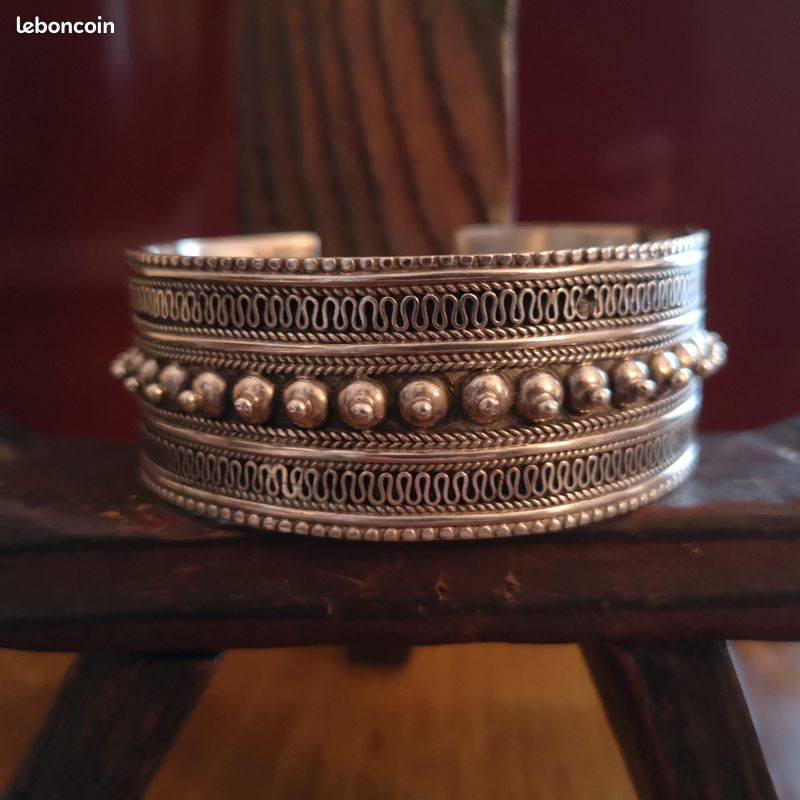 Bracelet Berbère Ancien En Argent Massif (sterling) - Fermeture à Aiguille, Longueur 15-16 Cm, Occasion