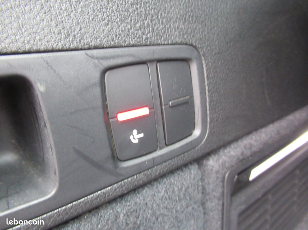 Audi Q5 40 TDI 190 quattro Business Executive S-tronic (image 29)