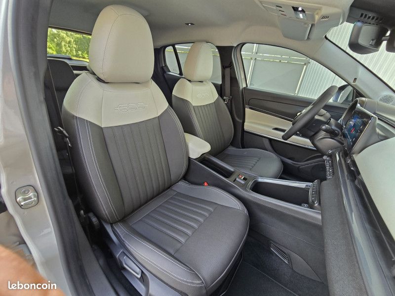 Fiat 600 HYBRID 145CH LA PRIMA EDCT6 (image 3)