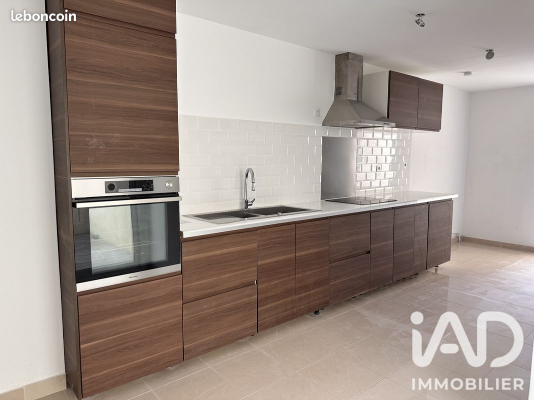 Appartement 3 pièces 77 m² · à Saint-Michel-sur-Orge · 77 m² · 1 350 €/mois
