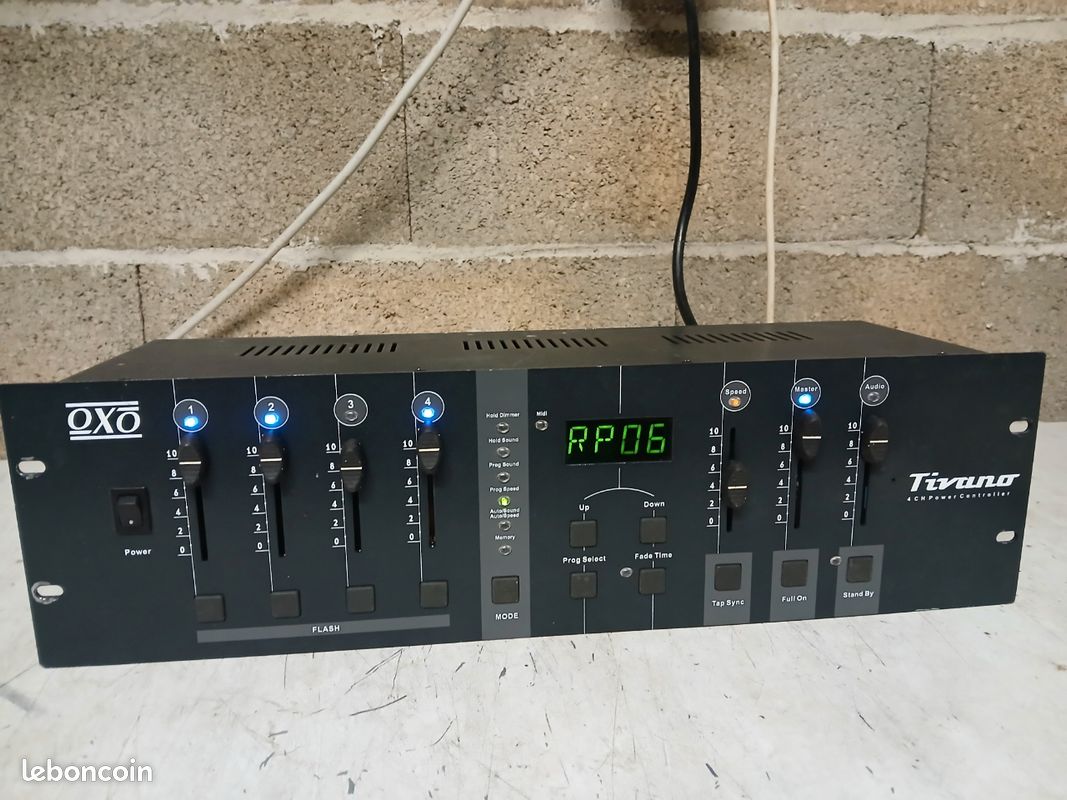 Démultiplexeur 64 canaux DMX vers 0-10V SRS Lighting - LA BS