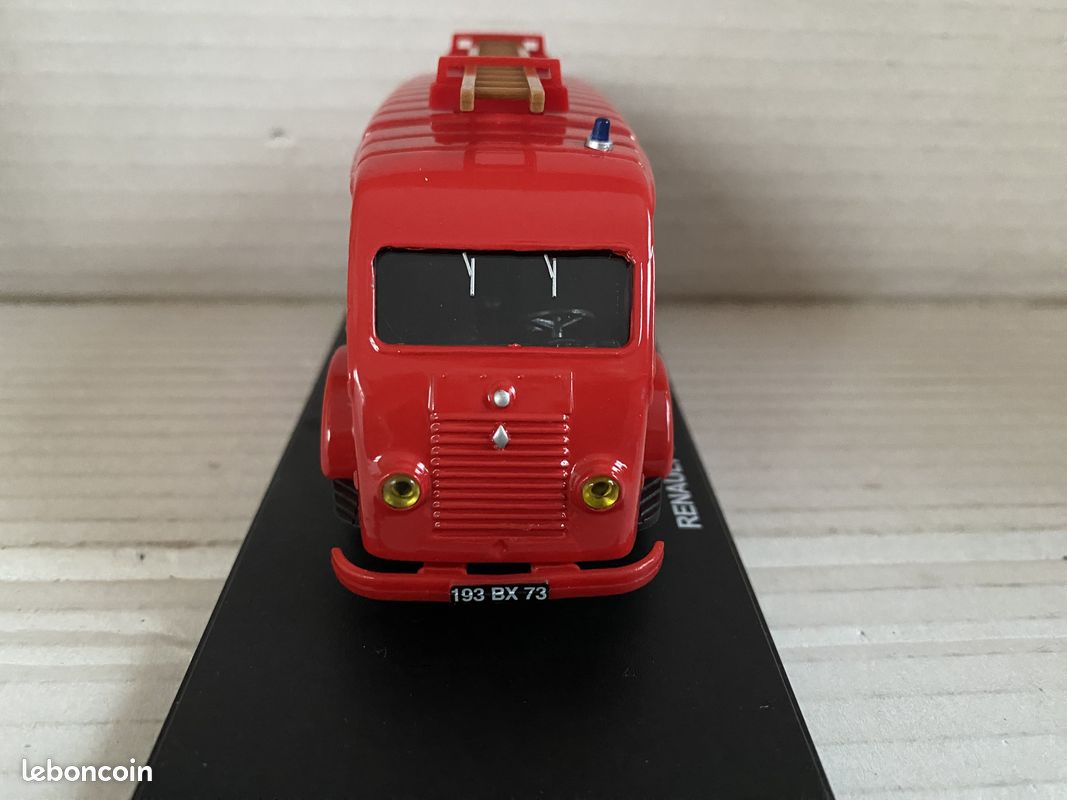 Miniature Camion De Pompiers Renault 1000 Kg Eligor 1/43 - Rouge, Occasion