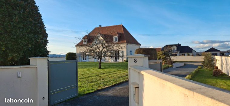 MAISON de 1985 Entièrement Restaurée