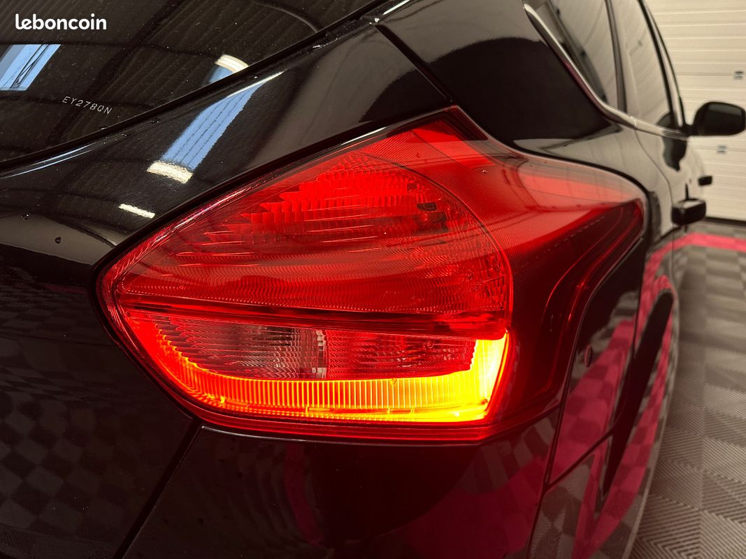 FORD FOCUS 1.0 EcoBoost 125ch Titanium (image 10)