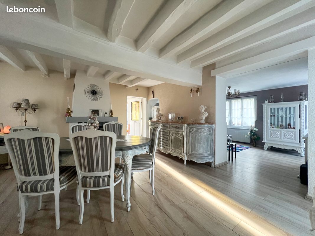 Maison 7 pièces 162 m² · à Beaumont-du-Gâtinais · 162 m² · 150 000 €