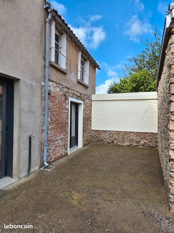 Maison 9 pièces 200 m² · à Rouans · 200 m² · 199 000 €