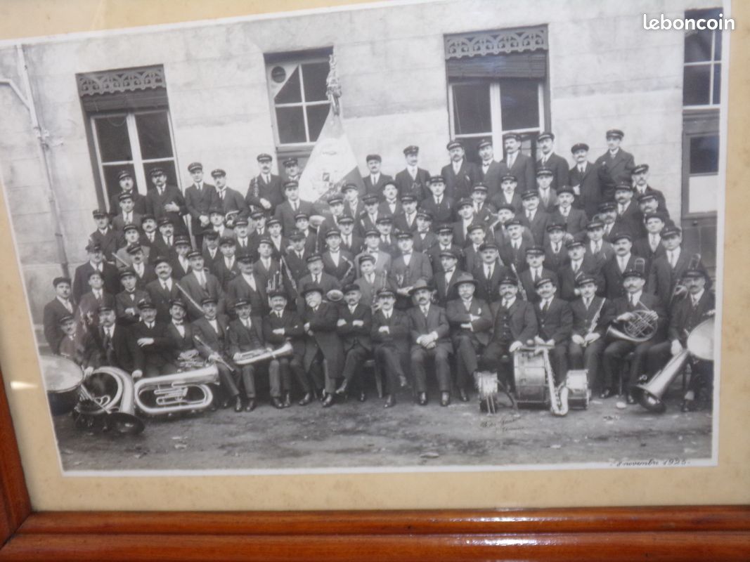 Cadre photo,Union Musicale de St Genest Lerpt ( Loire ),1925,photographe Garotti Saint-Etienne (image 2)