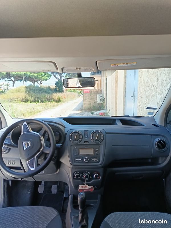 Voiture DACIA DOKKER (image 3)