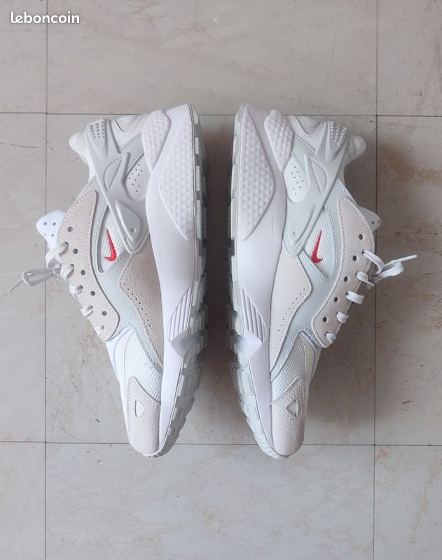 Nike Air Huarache Runner blanche taille 41 très rare Chaussures