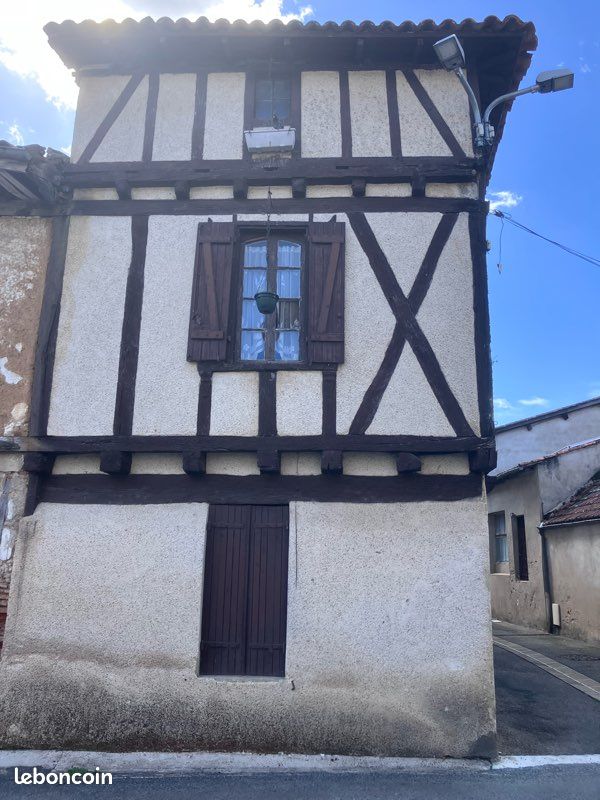 Maison 3 pièces 47 m² · à Sainte-Livrade-sur-Lot · 47 m² · 30 000 €