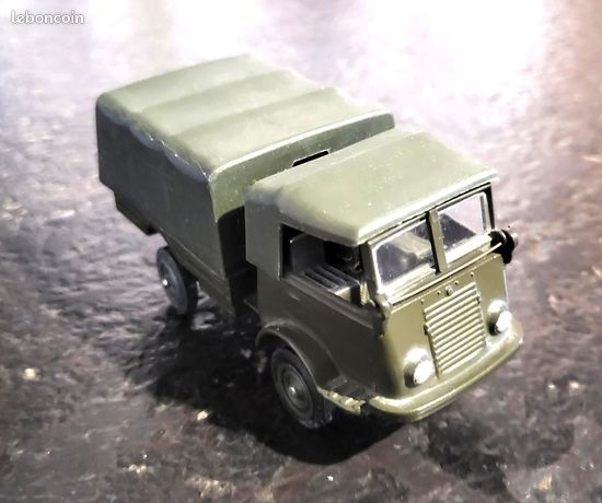 Solido militaire série 200 Ref 203 Renault 4 x 4 - Jeux & Jouets