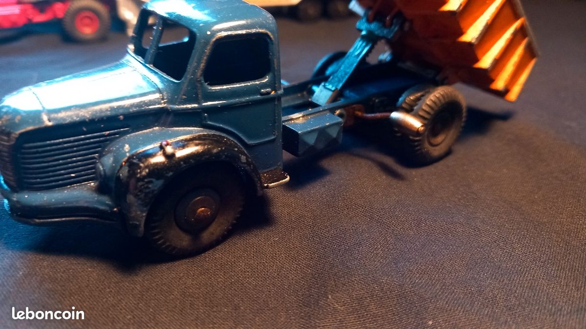 Camion Miniature Berliet L62 M3 1:43 Avec Benne Basculante Mod 583604