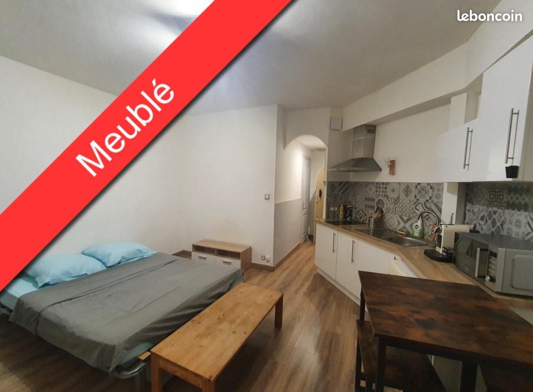 Appartement 1 pièce 21 m² · à Nîmes · 21 m² · 425 €