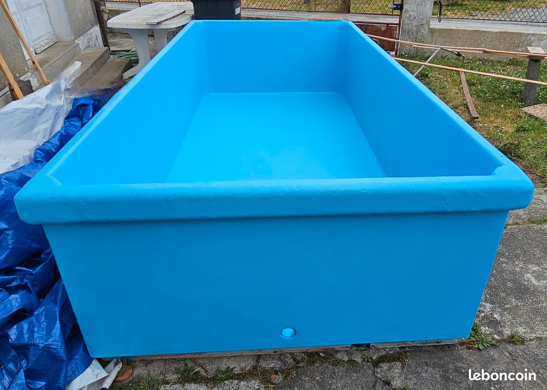 Vivier de purification ostreicole pouvant servir de petite piscine (image 1)