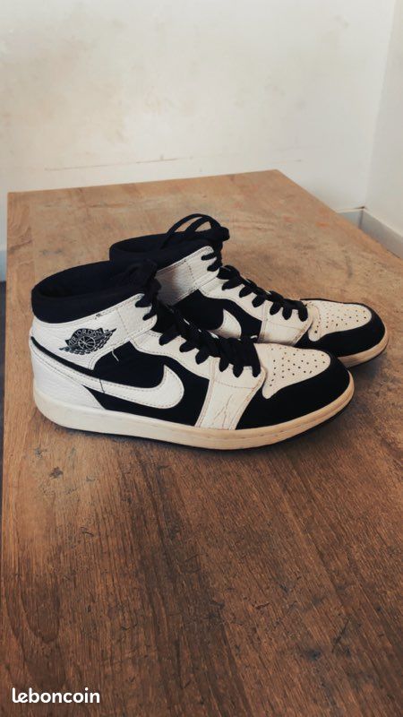 Air Jordan noir et blanc (image 2)