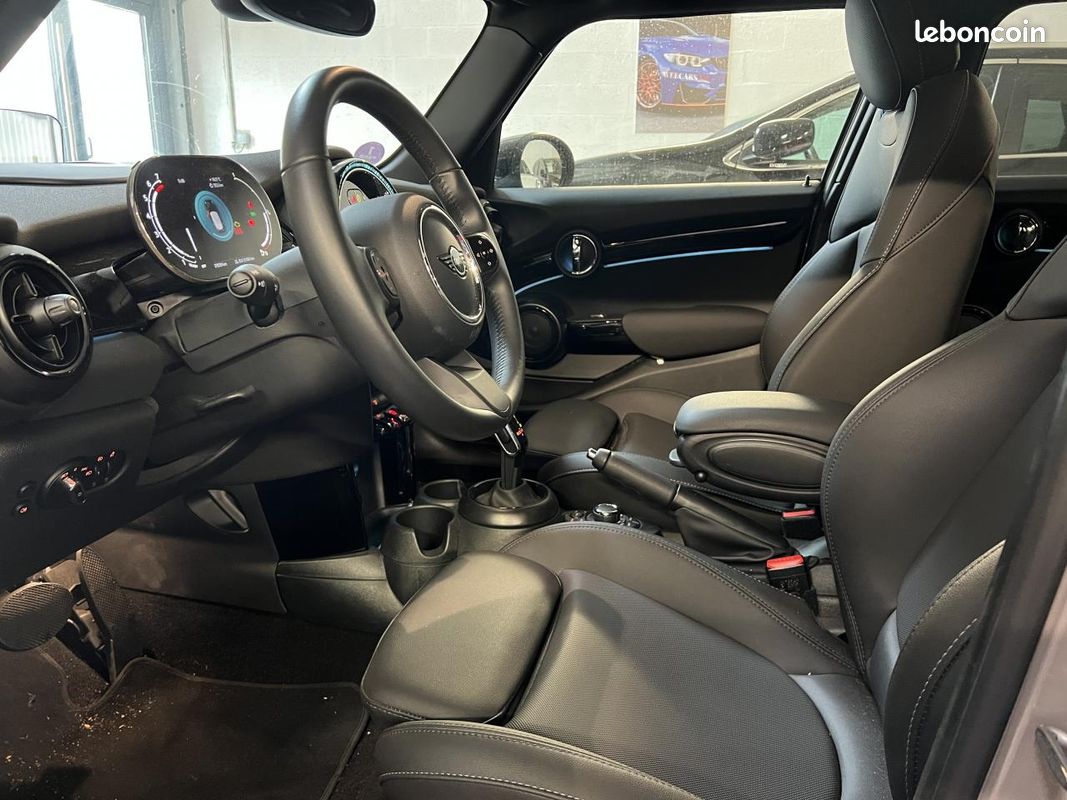MINI COOPER Mini 5 Portes 136ch Edition Premium Plus BVA7 (image 8)