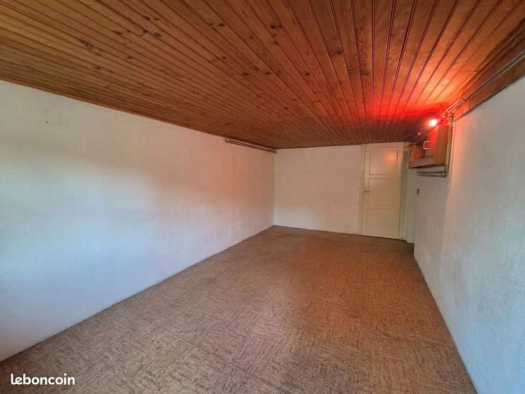 Maison 7 pièces 100 m² · à Ambert · 100 m² · 110 000 €