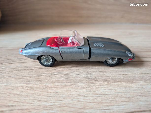 Miniature Tekno 1/43 – Jaguar Type E Cabriolet Grise (926), Bon état Sans Boîte