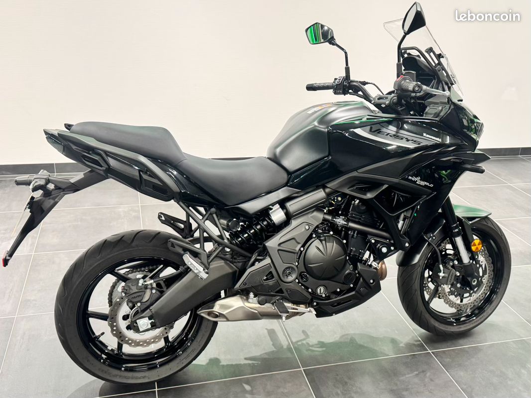 Splendide Kawasaki Versys 650 2026 Noir | GARANTIE 4 ANS CONSTRUCTEUR (image 3)
