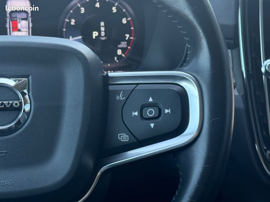 VOLVO XC40 1.5 T3 165 2WD GEARTRONIC INSCRIPTION LUXE Bva - ATTELAGE ESCAMOTABLE ELECTIQUEMENT (image 20)