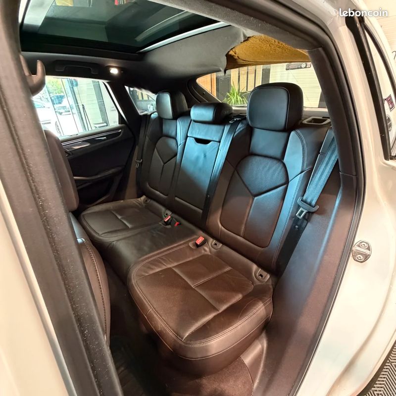 PORSCHE MACAN 3.0 V6 340 ch S PDK / TOIT OUVRANT / CAMERA DE RECUL / CUIR ETENDU (image 21)