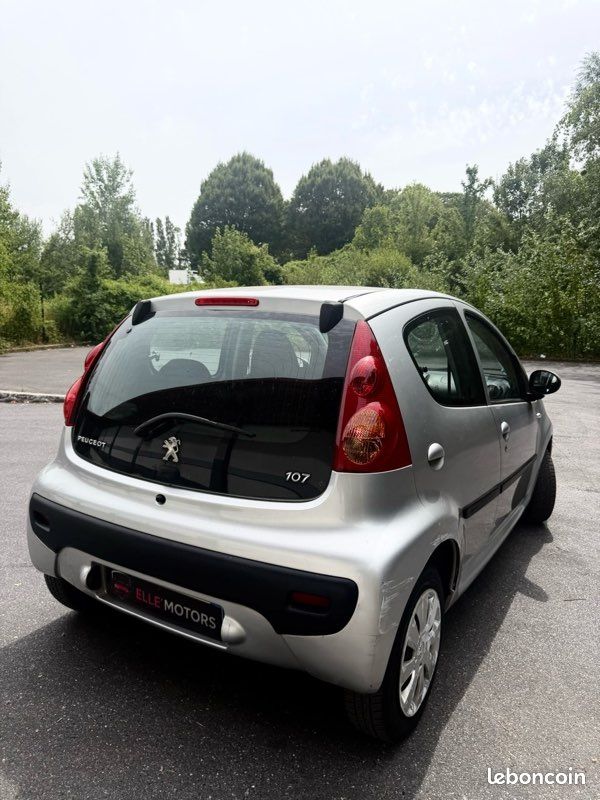 PEUGEOT 107 - 1.0 ACTIVE - BOÎTE AUTOMATIQUE - 68ch - 165.000km - GARANTIE MOTEUR ET BOÎTE (image 2)