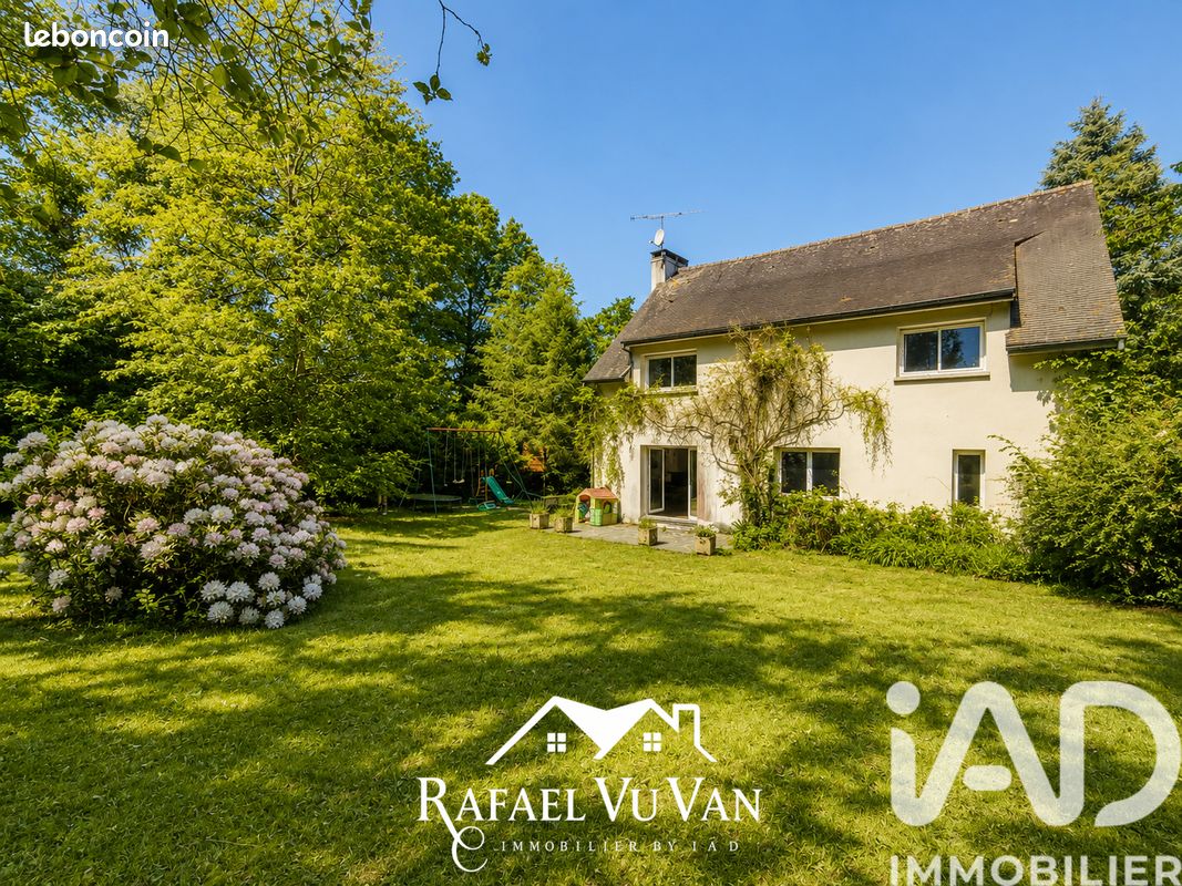 Maison 6 pièces 215 m² (image 1)