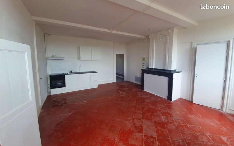 Appartement 3 pièces 74 m² · à Castelnaudary · 74 m² · 645 €/mois