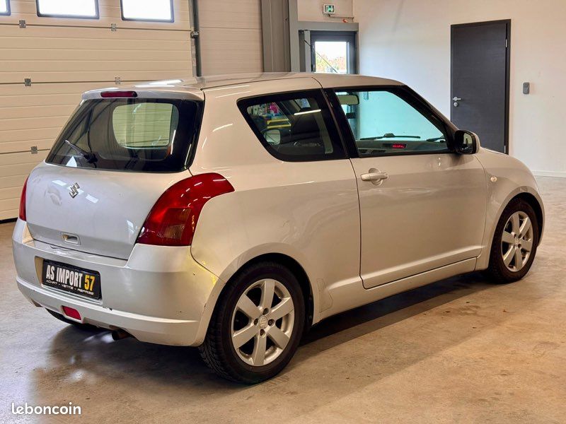 Suzuki Swift 1.3i 92CH - 6CV - Essence - 5 Portes - Garantie (image 3)
