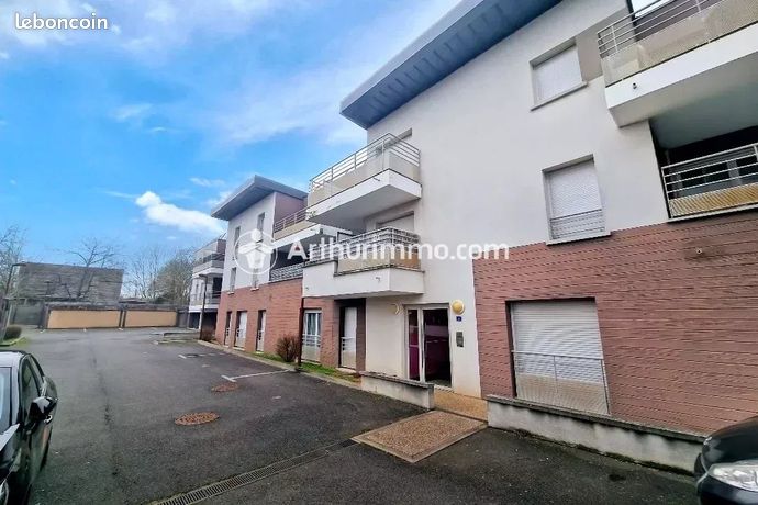 Studio 1 pièce 28 m²