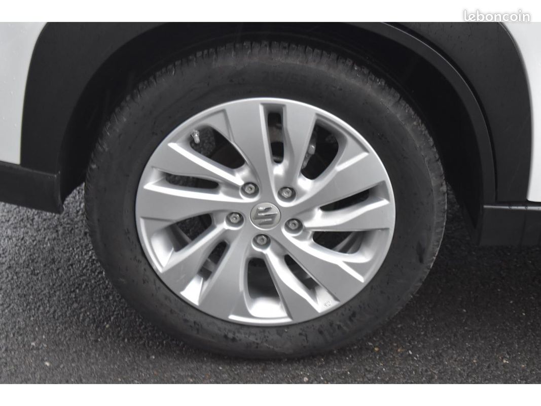 SUZUKI S CROSS 1.4 Boosterjet + Hybrid SHVS Privilège (image 35)