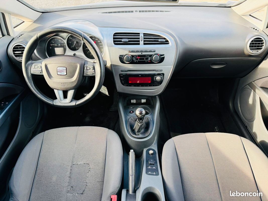 Seat leon 1.6 tdi 105cv ecomotive (image 7)