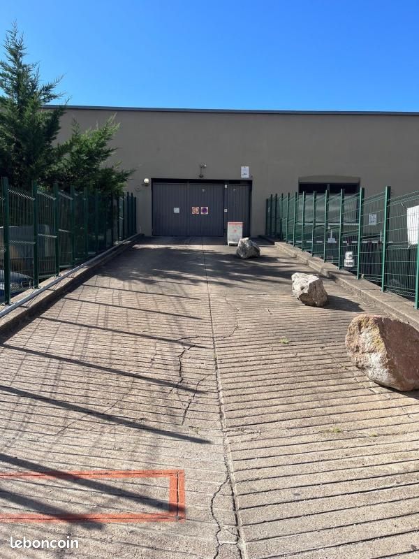 Garage Villeurbanne · 65 €/mois