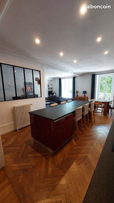 Appartement 4 pièces 115 m² · à La Roche-sur-Foron · 115 m² · 395 000 €
