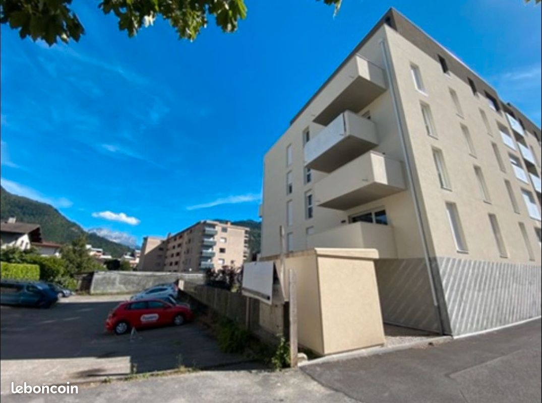 Appartement 3 pièces 66 m² · à Cluses · 65,8 m² · 190 000 €