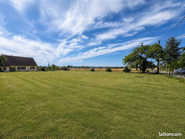 Terrain 1820 m² Louchy-Montfand