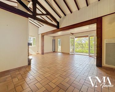Maison 650 000 € - 245 m²