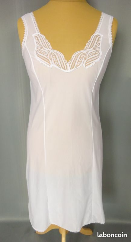 Combinaison Slip Vintage Dentelle Blanche Taille 40 - Marque Générique - Bon état