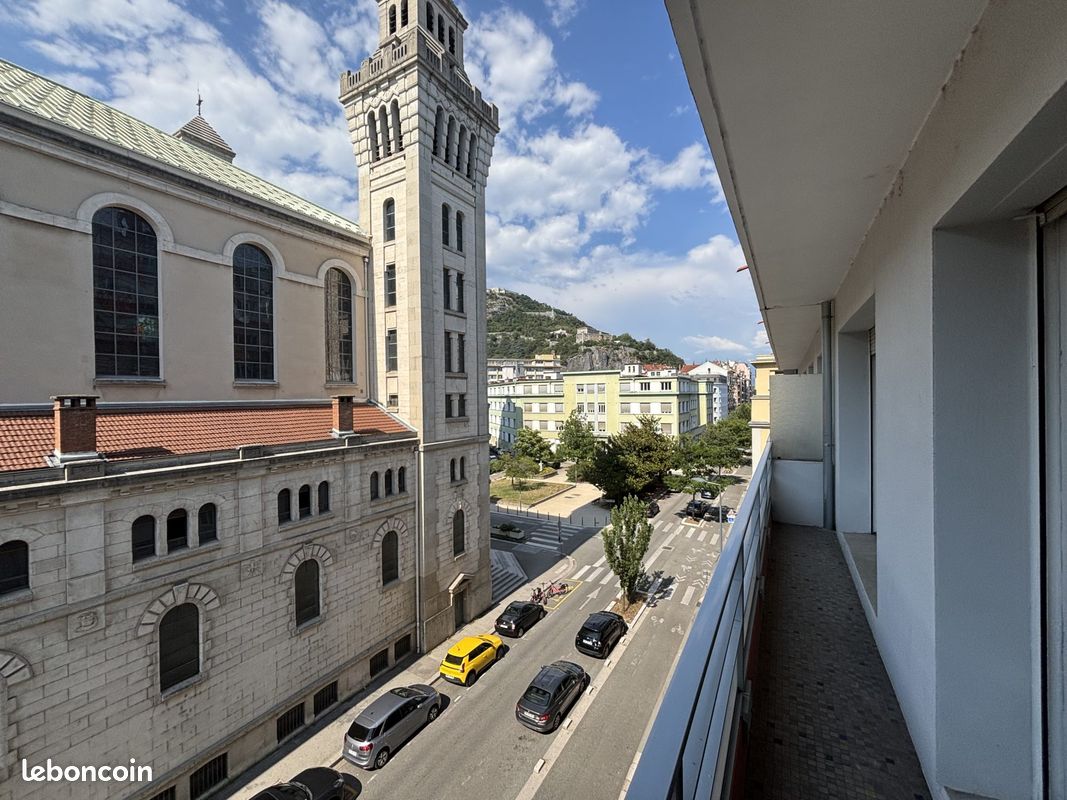 Appartement 5 pièces 96 m² · à Grenoble · 96 m² · 282 000 €