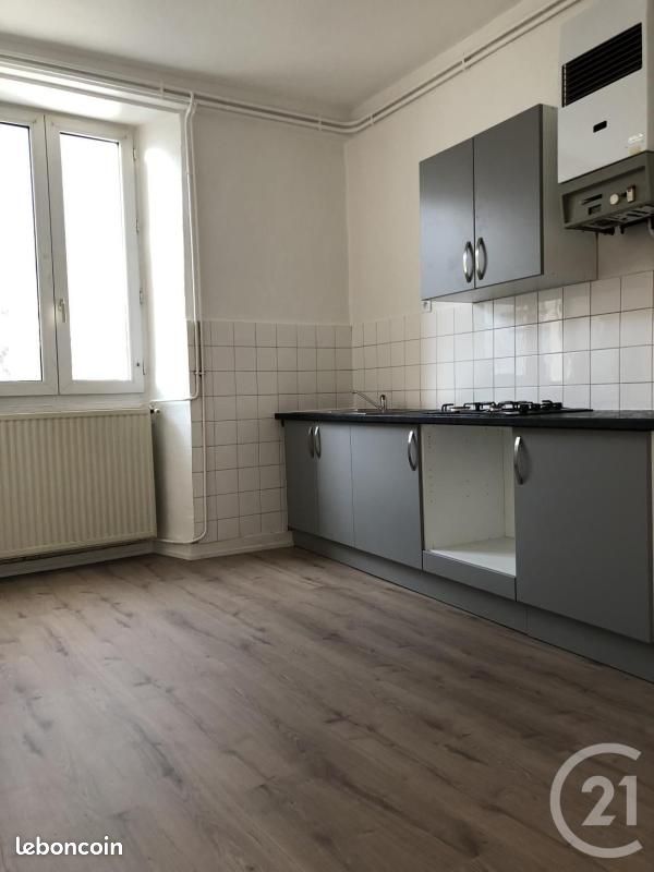 Appartement 2 pièces 52 m² · à Bourg-Argental · 52 m² · 380 €/mois