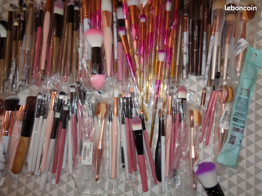 Pinceau de maquillage (image 2)