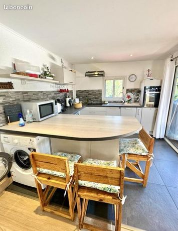 Appartement T3 tout confort avec terrasse Tampon