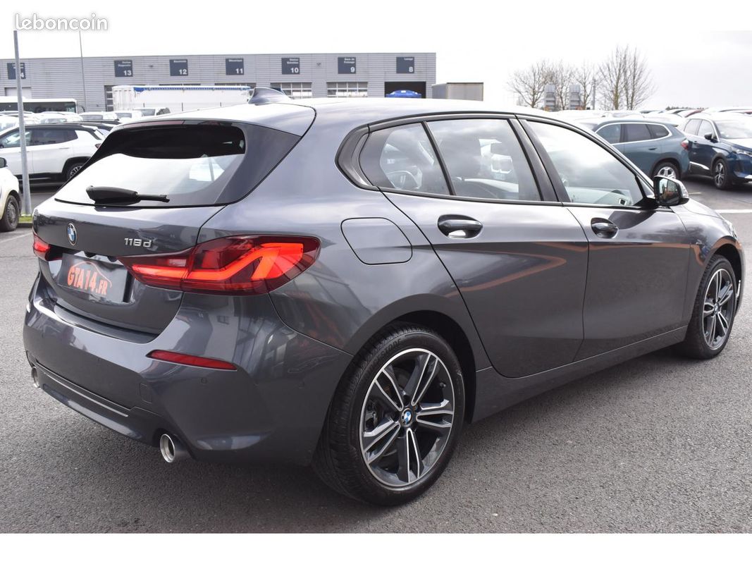 BMW SERIE 1 118d 150 ch BVA8 F40 Edition Sport (image 2)