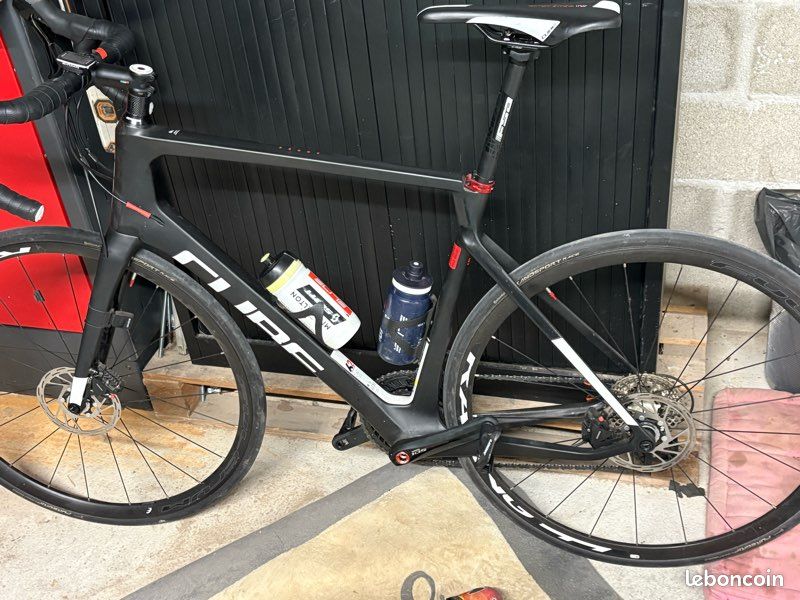 Achetez un vélo d'occasion Bianchi Aria Disc Ultegra en 53 cm