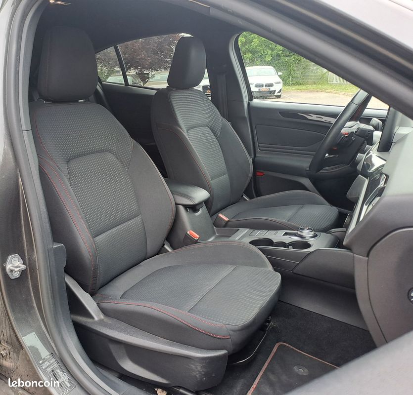 Ford focus 1.5 tdci 120ch st line powershift bva8 (image 6)