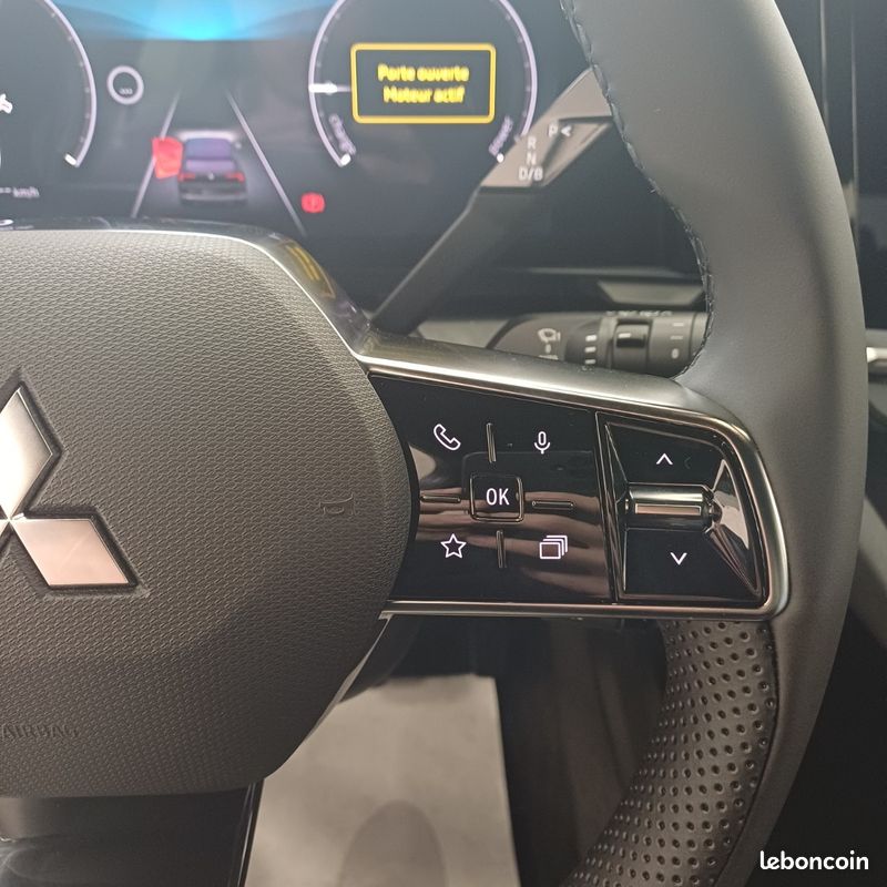 MITSUBISHI ECLIPSE CROSS BEV 87 KWH 220 INVITE+ 22kW (image 17)
